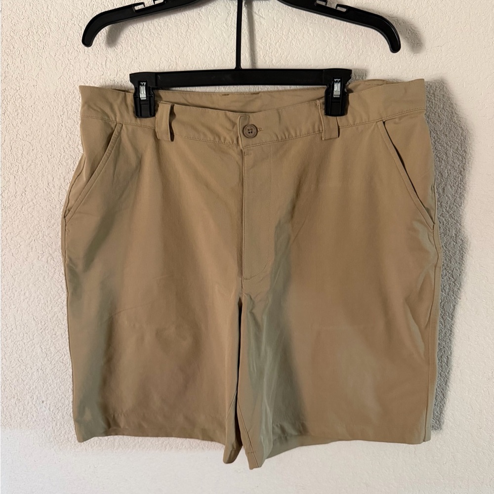 Under Armour Men's Tan Flat Front Shorts